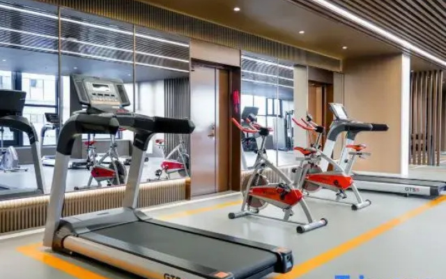 Xingyu Hotel (Dalian Wanda Commercial Street Zhongtian Yunjing)