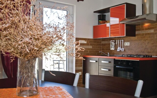Beautiful Home in Crna Punta With Wifi and 2 Bedrooms