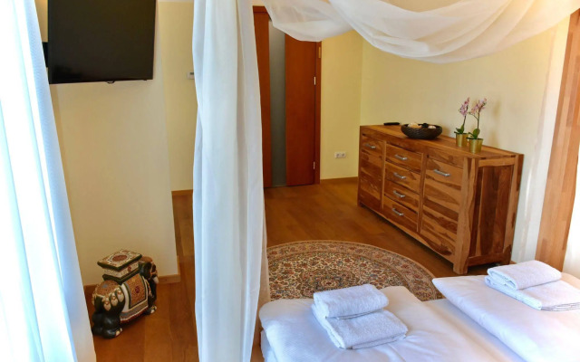 Aparthotel Christie