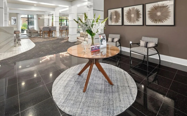 Landing Charlotte Apartments