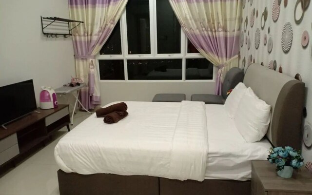 BLeisure Parkland Homestay