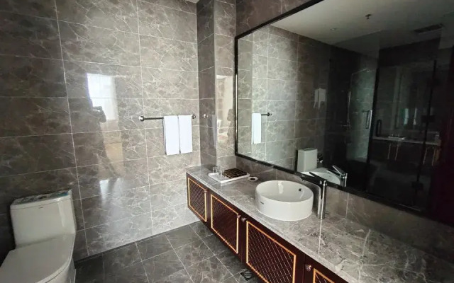 Green View Hotel