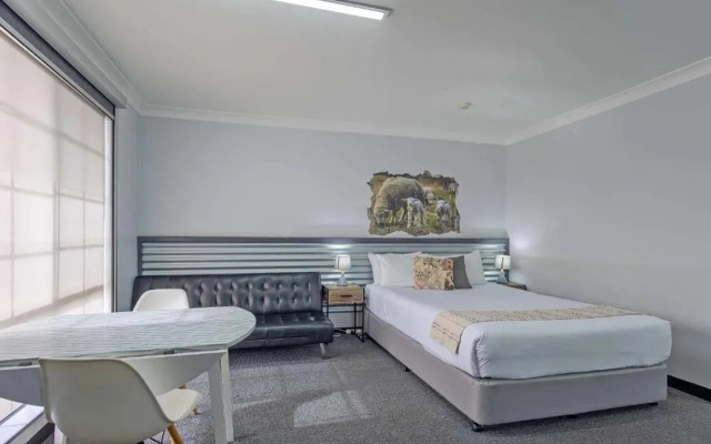 Shearing Shed Motor Inn