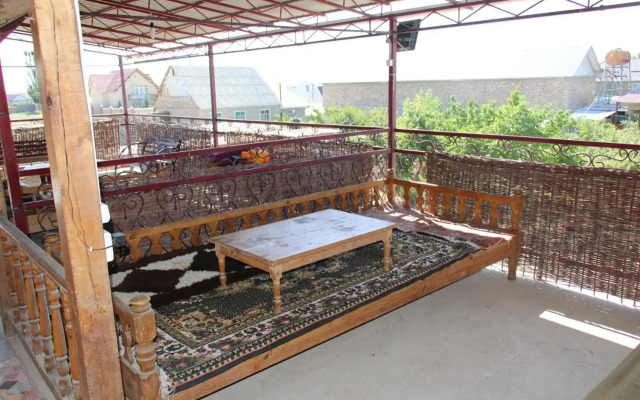 Guest House Caravan Tamchy
