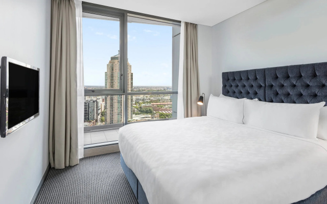 Meriton Suites Campbell Street, Sydney – Guest Rooms – Sydney