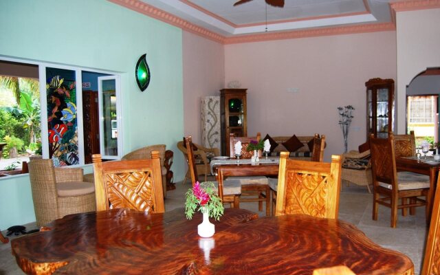 The Islander Hotel