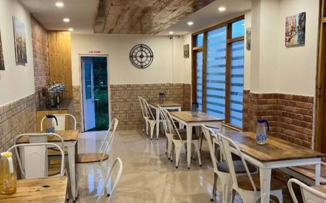 OYO 7138 Acharya Cottage