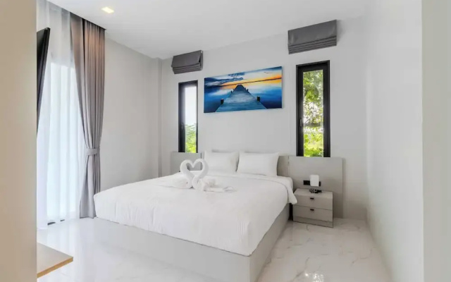 2 Villas 2 Kitchens  Huge Pool V258