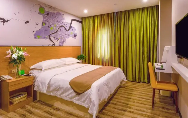 Vatica Hangzhou Xiasha Media College Hotel