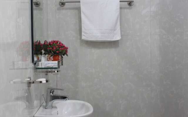 Hoa Binh Hotel