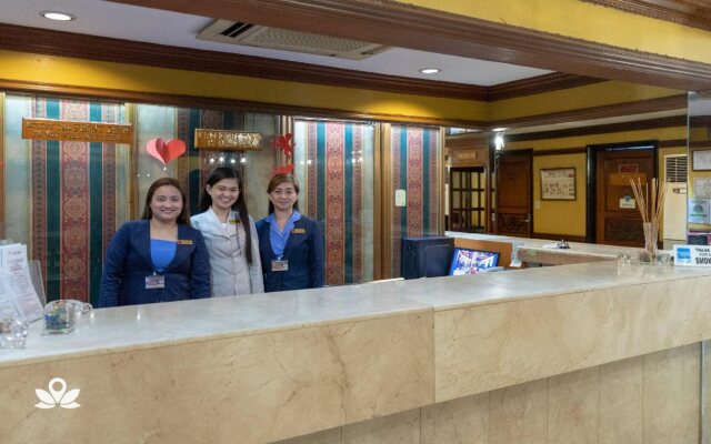Camelot Hotel
