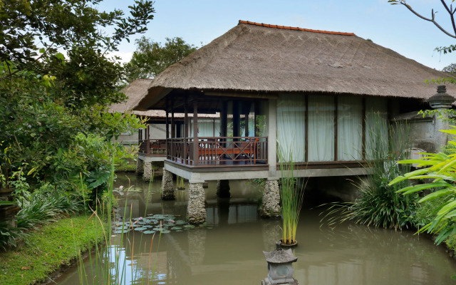 Santi Mandala Villa & Spa