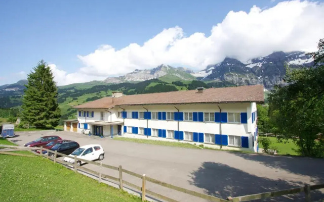 Hotel Crea
