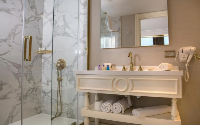 Hotel Mina – Special Class