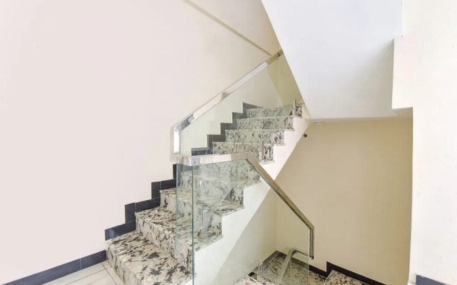 Fabhotel Shree Vrindavan