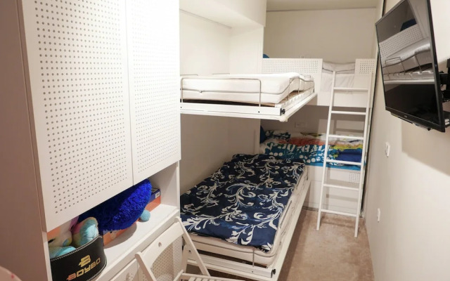 Sea & Garden View Apartments - The 8