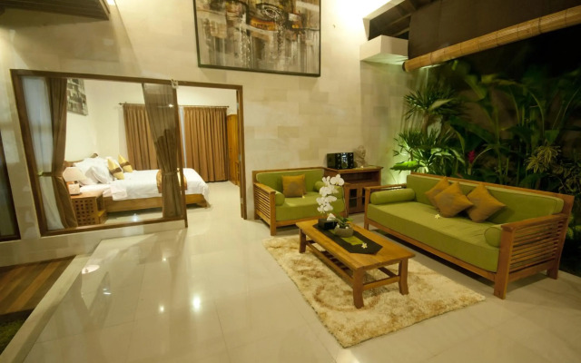 Sandi Agung Villa