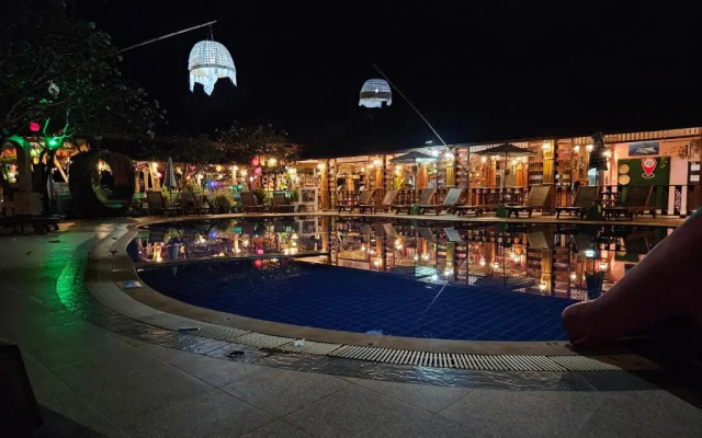 Lanta Riviera Beach Resort