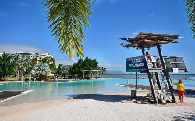 Privately Owned Hotel Room by Cairns Marina 222
