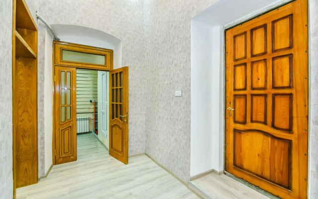 Luxury House in NIZAMI STREET