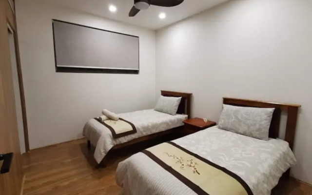 Serviced Waterfront Whole Villa Sydney