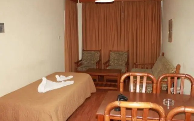Nick's Hotel Apartments