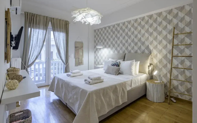 Acropolis homm Urban Oasis