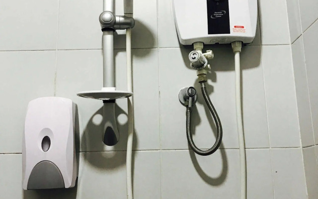 OYO 383 V3 Hotel Nusajaya