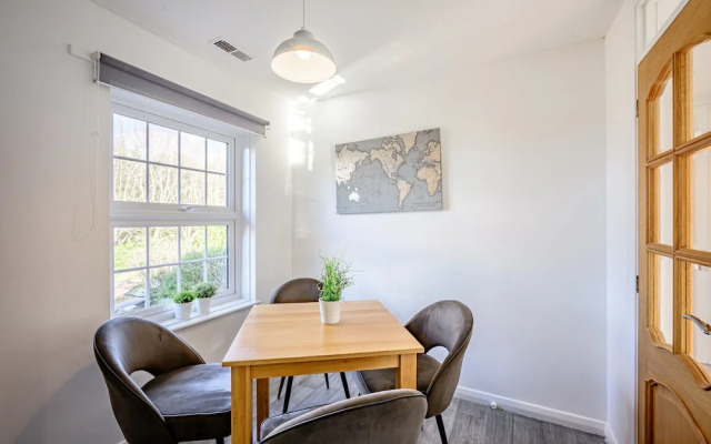Impeccable 2-bed Apartment in Carlisle