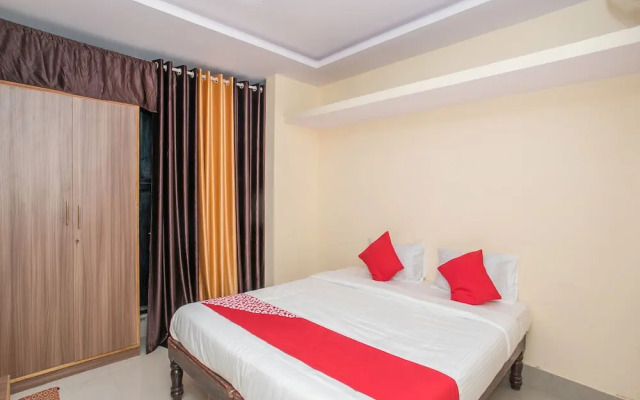 OYO 15818 Om Sai Residency