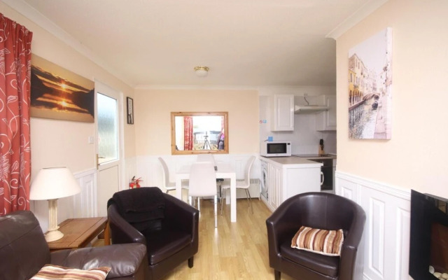 7A Medmerry Park 2 Bedroom Chalet