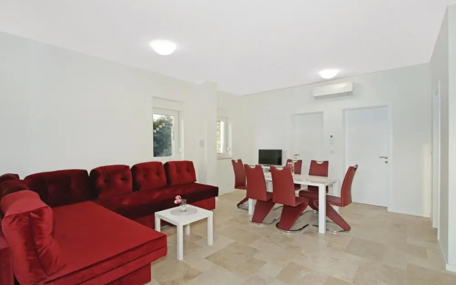 Amazing Home in Sibenik With Wifi and 2 Bedrooms