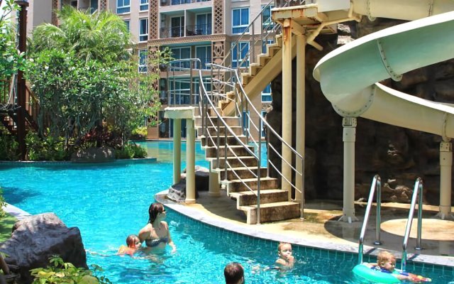 Atlantis Condo Resort Pattaya by Trirong