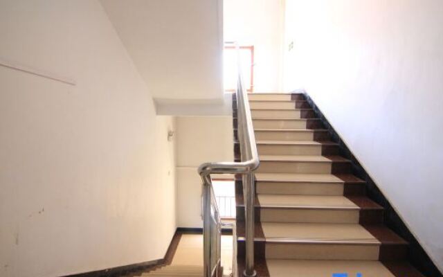 Xiaxian cygnet hotel