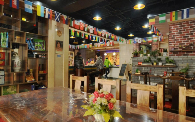 Qingdao Xintianqiao Hotel