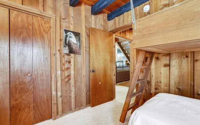 Red Feather 5 Bedroom Home by Redawning