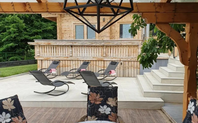 Planika Holiday Home
