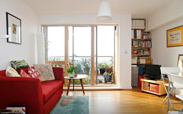 Fabulous Views From Lovely Mini Penthouse