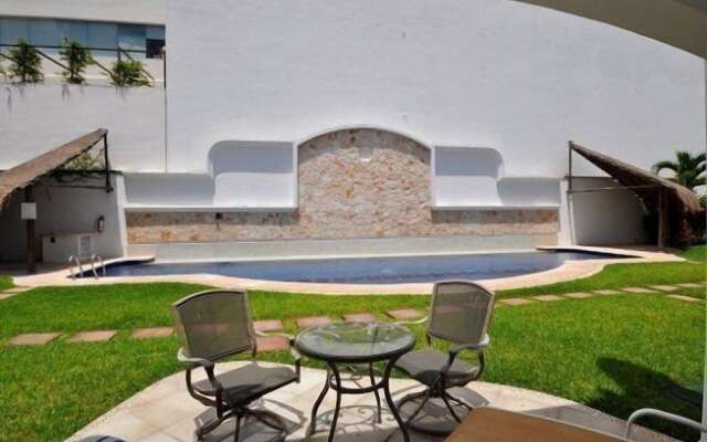 Maya Mar D-5 by Vimex