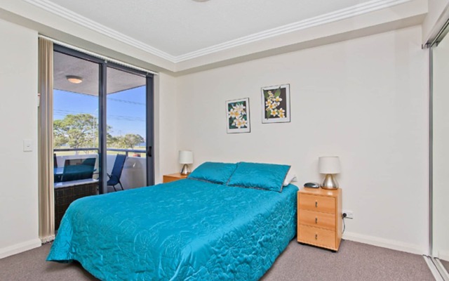 Aqualine Apartments