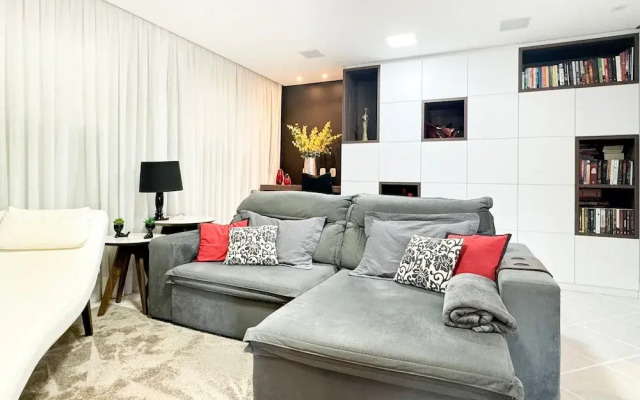 Casa Moderna e Aconchegante