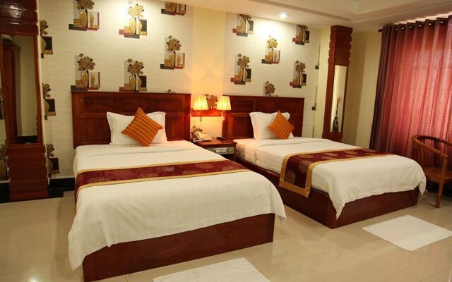 Yolanda Hotel 宝华精品酒店(金边)