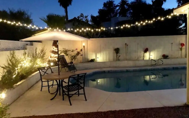 Summerlin Sensation Splash in the Pool