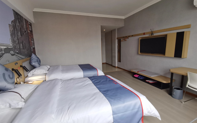 Junyi Chain Hotel (Anqing Tongcheng Haifeng Road)