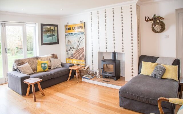 Honey Bee House, Orford