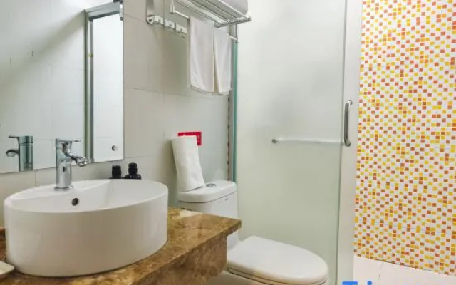 Light Enjoyment Season Hotel – Bathroom – Luan