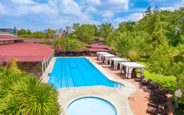 Montebello Villa Hotel
