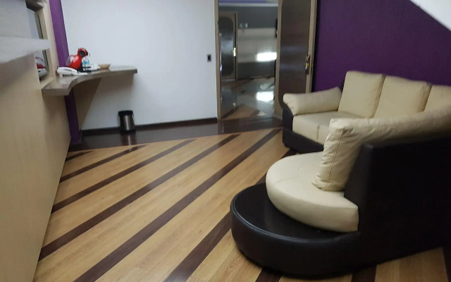 Grand Prix-WeEnjoyHotels-Aeropuerto