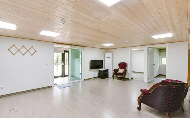 Inje Horangbau Pension