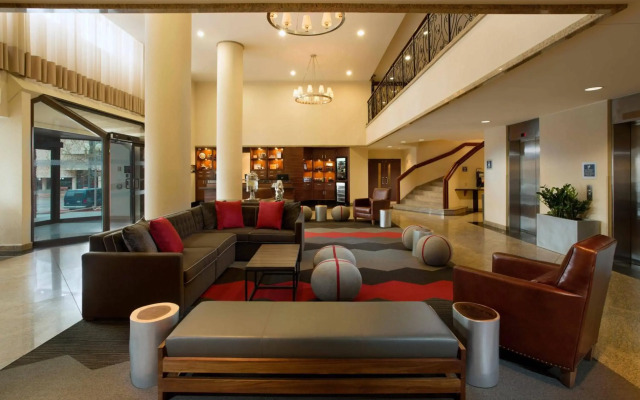 Four Points By Sheraton Gatineau-Ottawa
